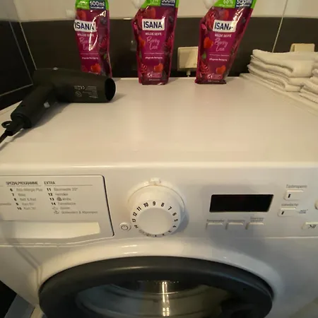 Wunderschoene Ferienwohnung! 1 Apartment Dusseldorf
