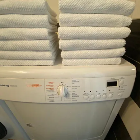 Wunderschoene Ferienwohnung! 1 Apartment Dusseldorf